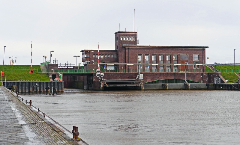 sky, harle, water, lock, outdoors, blocking factory, built structure, building, inland port, harlesiel, sea, bascule bridge, north sea coast, incidental people