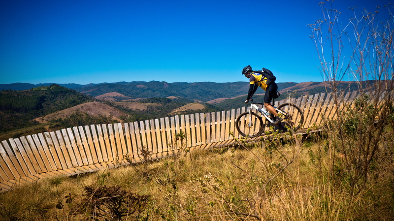 mountain range, men, mountain bike, adrenaline, curve, day, holidays, trip, leisure, land, helmet, mantiqueira, visual, cycling, singletrack, campos do jordão
