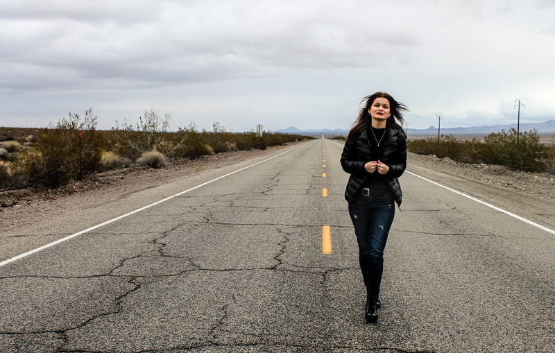 the way forward, travel, united, old, tourism, jacket, route, usa, front view, Route 66, leisure activity, day, region, sign, road, historic, trip, vintage