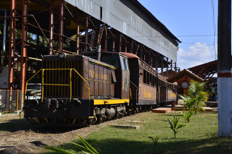 transit, symbol, transport, sky, public transportation, station, outdoors, traffic, land vehicle, business, mode of transportation, old, day, freight transportation
