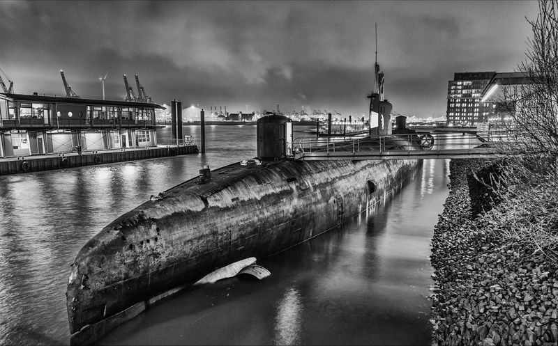 elbe, 5K, vehicle, harbour museum, industry, transportation, building exterior, transport system, nature, outdoors, hamburg, landscape, sky, submarine