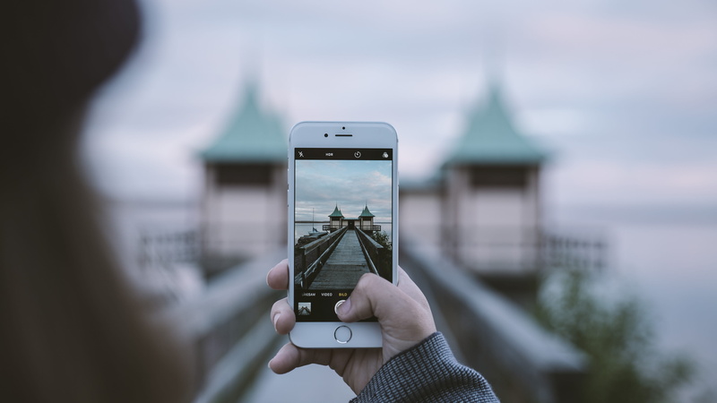 holding, caucasian, iphone, communication, one person, persborg, background, pier, mobile phone, smart phone, photography, iphoneography, human hand, sea