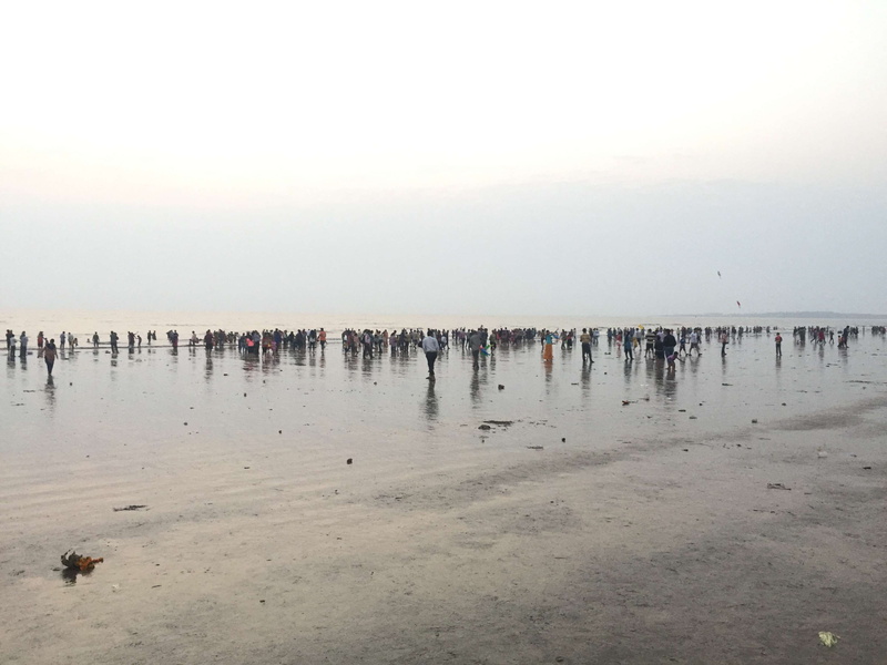 large group of people, post, tranquility, 2K, beauty in nature, water, horizon, day, nature, sand, sea, crowd, relaxing, outdoors, holiday, land, couple