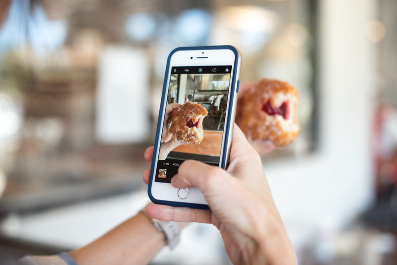 food, one person, person, photo messaging, portable information device, human body part, photography, technology, wireless Technology, picture, people
