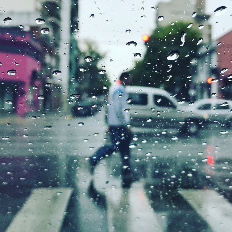 iPhone 6 Plus, Ar, 720P, person, weather, traffic, urban Scene, iPhone 7 Plus, street, com, rain, raindrop, walking, image, iPhoneography, pedestrian