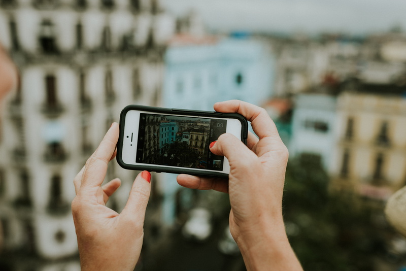 photograph, famous Place, tourism, building, hand, people Traveling, lifestyles, havana with iphone, cuba, street, women, girl taking photo with iphone