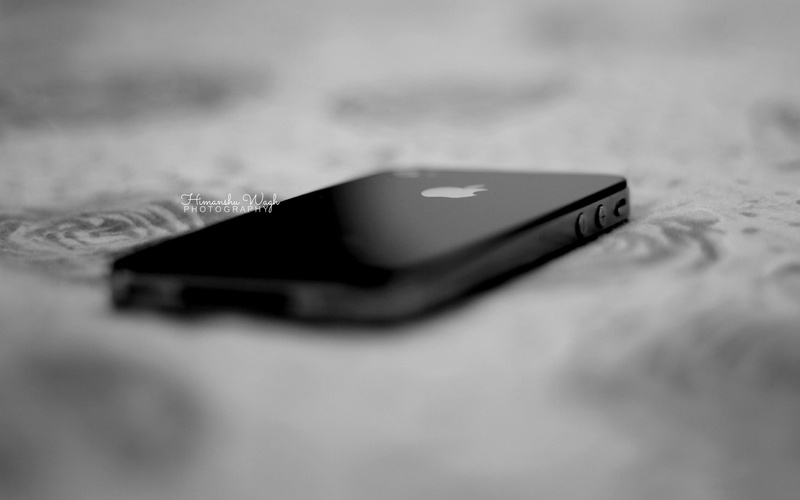 indoors, photo, portable information device, still life, text, iphone, single object, quality, mobile phone, portability, smart phone, wireless technology