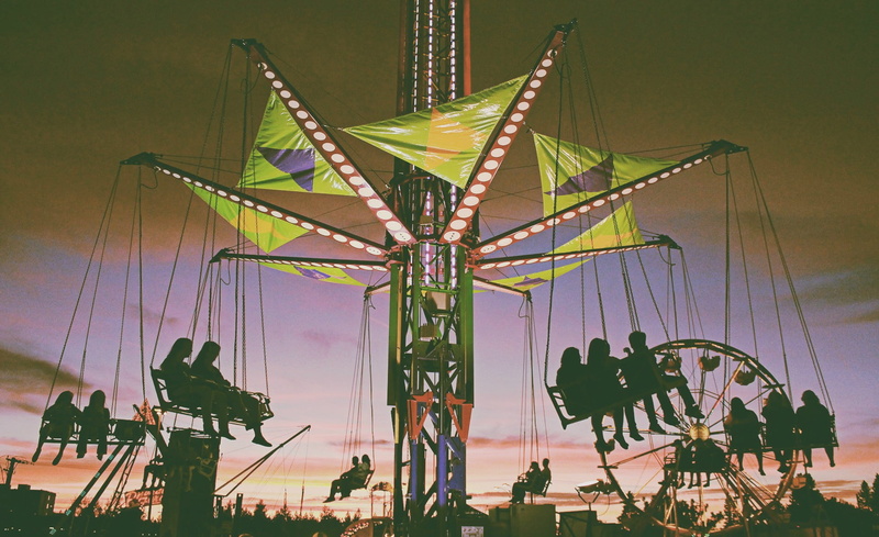 amusement park, enjoyment, illuminated, lifestyles, arts culture and entertainment, 1080P, architecture, built structure, group of people, photography