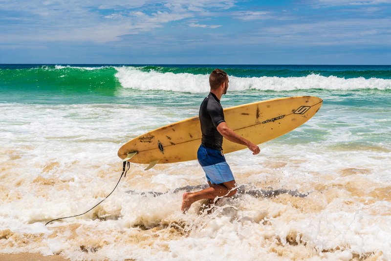 one person, surf, nature, sport, recreation, lifestyles, 2K, outdoors, surfer, sea, wave, summer, beach, real people, activity, surfing, horizon over water