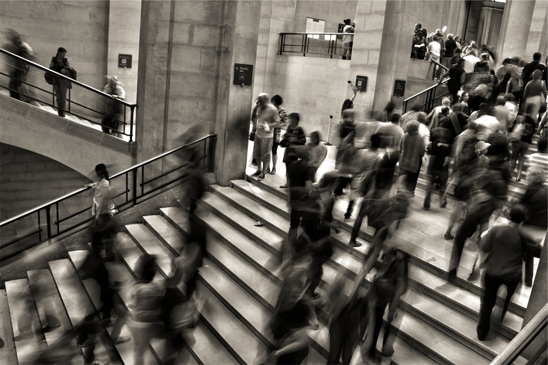 real people, group, 1080P, city, women, walking, blurred motion, busy, city life, men, photo, railing, transportation, crowded, steps and staircases, architecture