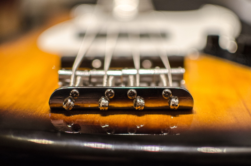electric guitar, close, fender, 1080P, guitar, arts culture and entertainment, string, stringed instrument, musical equipment, musical instrument, indoors