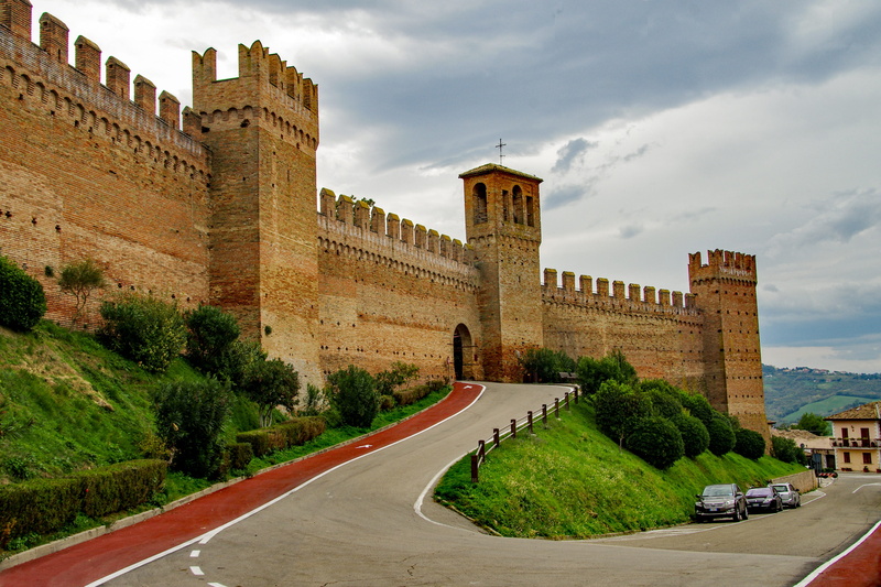 building, the medieval city, built structure, sky, tree, walls, travel, building exterior, plant, italy, the past, no people, cloud - sky, medieval castle