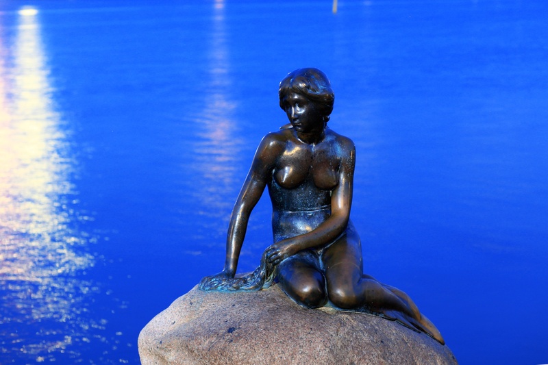 woman, spirituality, buddha, outdoors, no people, buddhism, art and craft, little mermaid, denmark, top, blue, 2K, kobanhavn, copenhagen, religion, sculpture