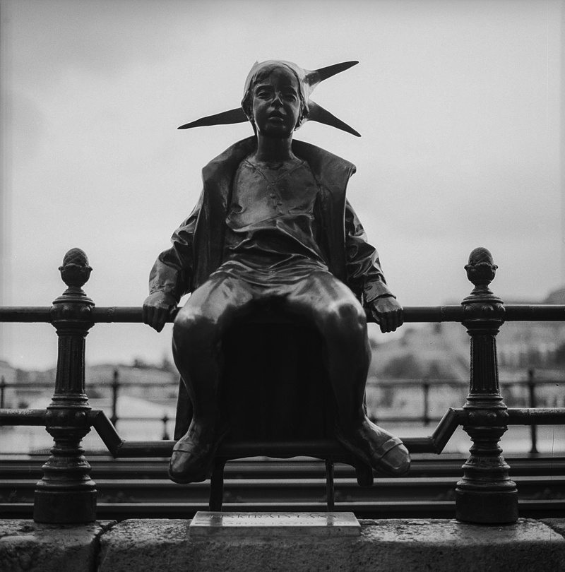 representation, sculpture, male likeness, hungary, railing, human representation, budapest, real people, front view, people, creativity, outdoors, square