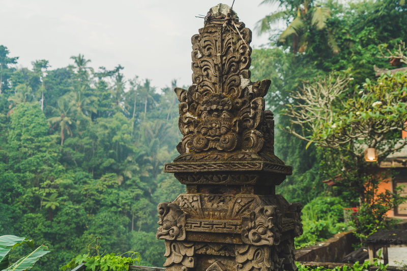 day, representation, travel, outdoors, art and craft, blurred backgroun, belief, statue, palm, plant, creativity, discover, human representation, spirituality