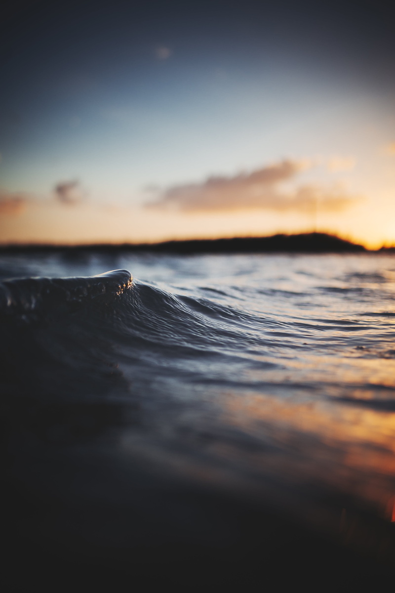 beauty in nature, cloud - sky, sea, 4K, blue, horizon over water, sky, tranquil scene, idyllic, photography, body, no people, shallow, focus, small, wave