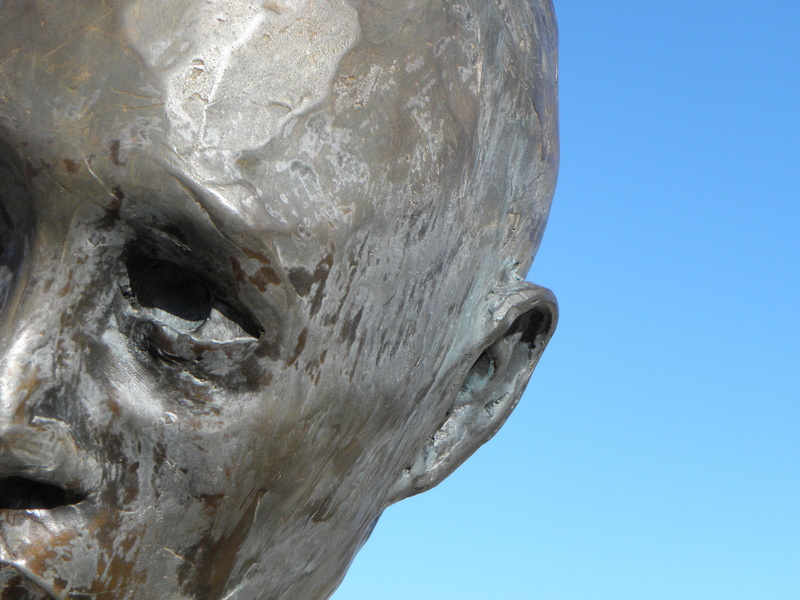 craft, animal head, statue, animal eye, low angle view, sculpture, blue, sky, one animal, 4K, close-up, outdoors, animal wildlife, animal themes, copy space
