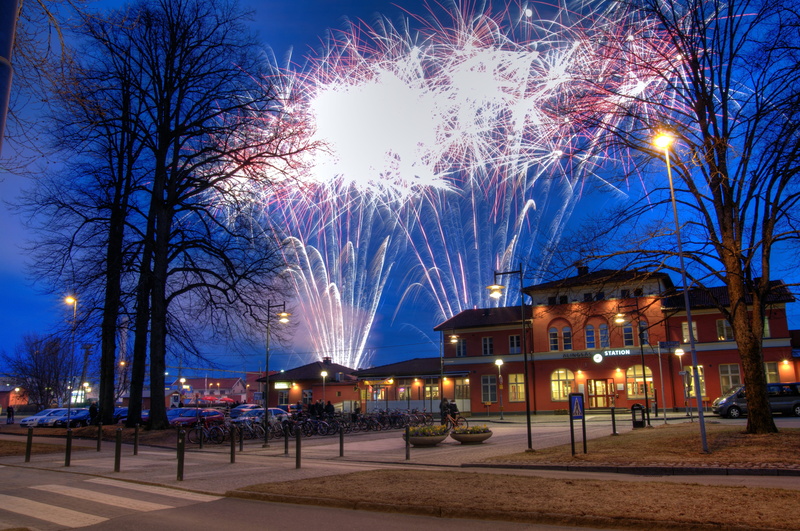 Shutter Speed, Slow, slow shutter speed, illuminated, city, incidental people, architecture, built structure, night, 4K, building exterior, outdoors, celebration