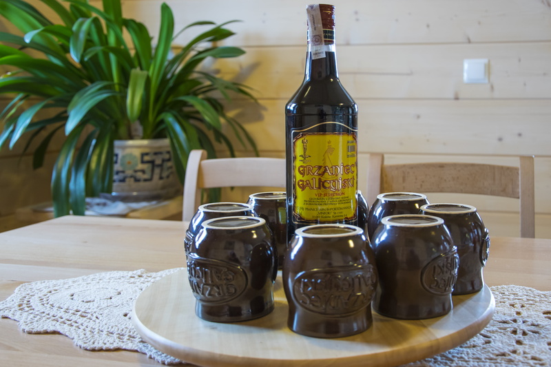 focus on foreground, sojourn, drink, cups, meeting, hospitality, freshness, still life, table, holiday, restaurant, no people, container, olive oil, close-up