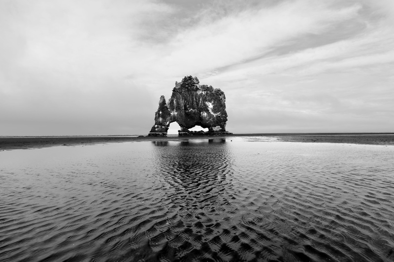 rock - object, outdoors, lake, back light, wave, sea, water, sky, cloud - sky, tranquility, stack rock, mirroring, rock formation, eroded, beauty in nature