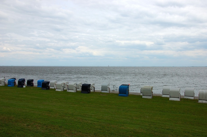 cloud - sky, land, 2K, horizon over water, no people, beach, tranquil scene, hooded beach chair, tranquility, day, nature, horizon, jade, sea, wilhelmshaven