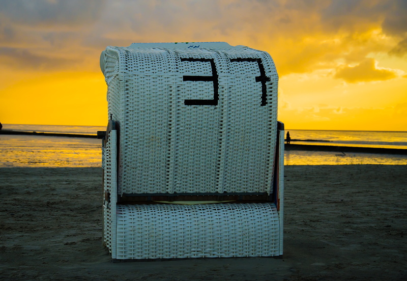 orange color, wicker, holiday, beauty in nature, water, beach chair, silent, landscape, north sea, sandy, outdoors, nature reserve, case, white, beautiful beach