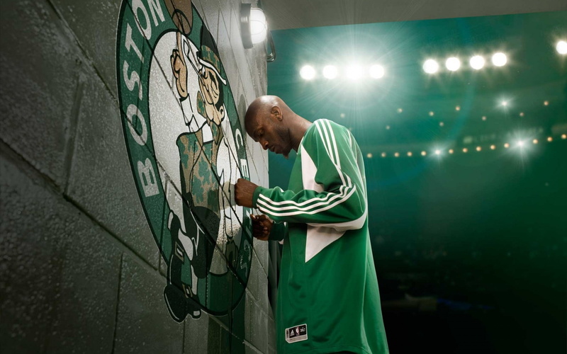 Basketball, floodlight, three quarter length, Boston, paint, waist up, creativity, art and craft, 1080P, adult, garnett, graffiti, men, young adult, hip hop
