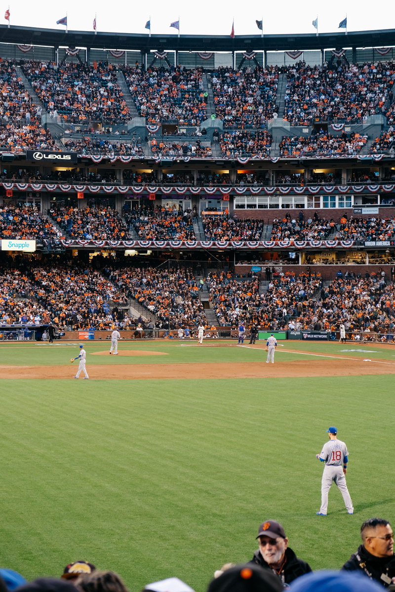 crowd, grass, game, real people, photo, san francisco, day, soccer player, soccer, men, sports team, baseball, group of people, people, sport, playing