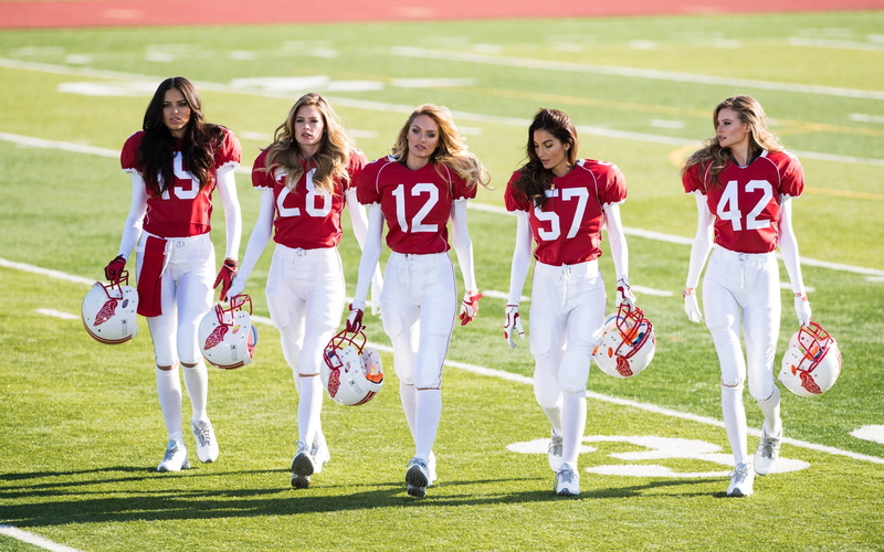 girls, grass, togetherness, Lily Aldridge, cooperation, full length, child, sport, sports jerseys, teamwork, sports, group of people, smiling, 1080P, young adult