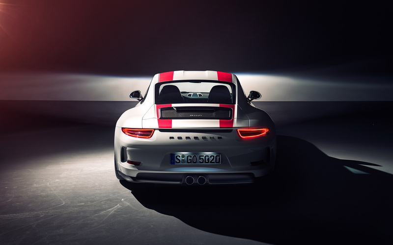 simple background, spotlights, car, Porsche 911R, 2K, vehicle