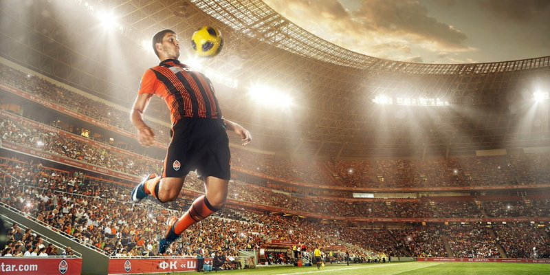 adult, effort, player, muscular build, 4K, ball, stadium, professional sport, competitive sport, crowd, vitality, sportsman, athlete, group of people