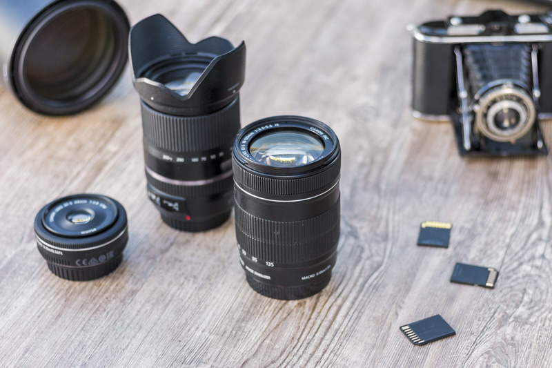 50mm, hobby, profession, camera, lens - optical instrument, wood - material, camera - photographic equipment, close-up, photography, brown, equipment, lens - eye
