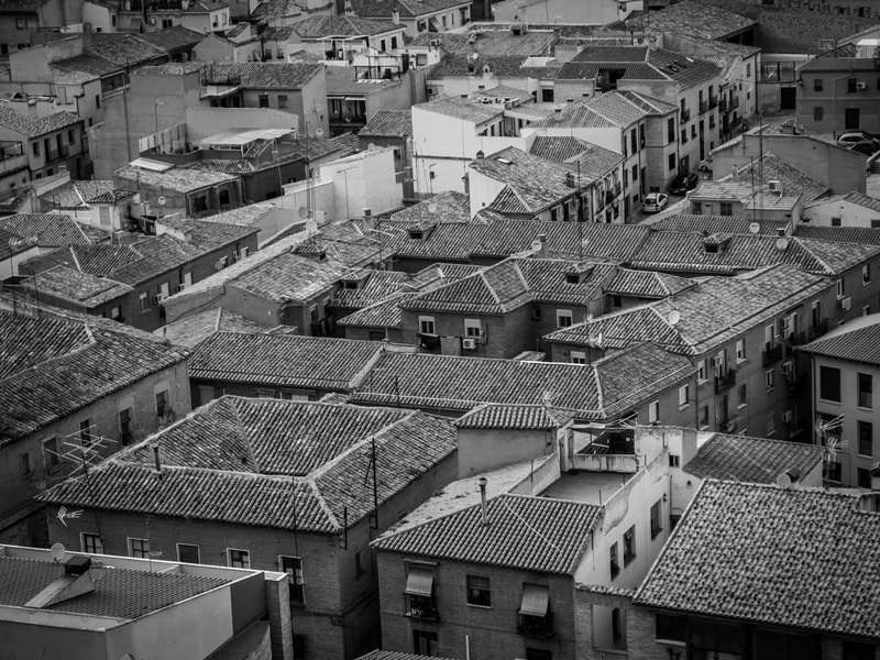 crowded, building exterior, people, nature, crowd, photo, outdoors, residential district, concrete, house, housing, built structure, community, roof, city