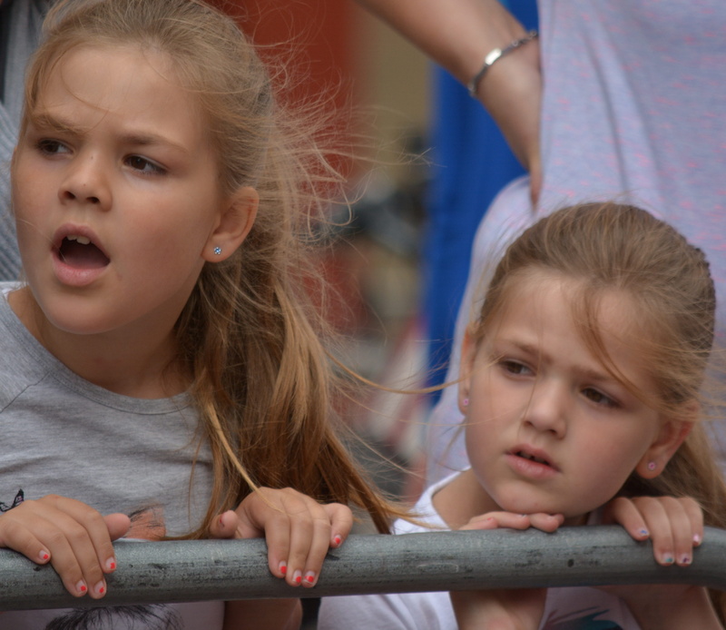 4K, casual clothing, innocence, females, bicycle race, cycling races, portrait, viewers, fanatical viewers, lifestyles, blond hair, headshot, hamburg