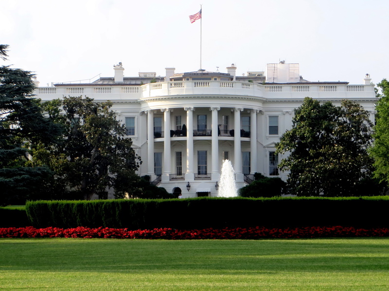nature, hedge, facade, landmark, outdoors, politics, garden, built structure, fountain, White House, neo-classical, government, building exterior, architecture