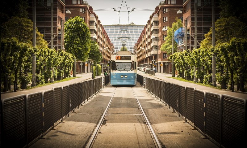 diminishing perspective, sweden, daytime, city, road, stops, outdoors, street, building, gothenburg, speed, growth, direction, day, plant, sunnyday, nature