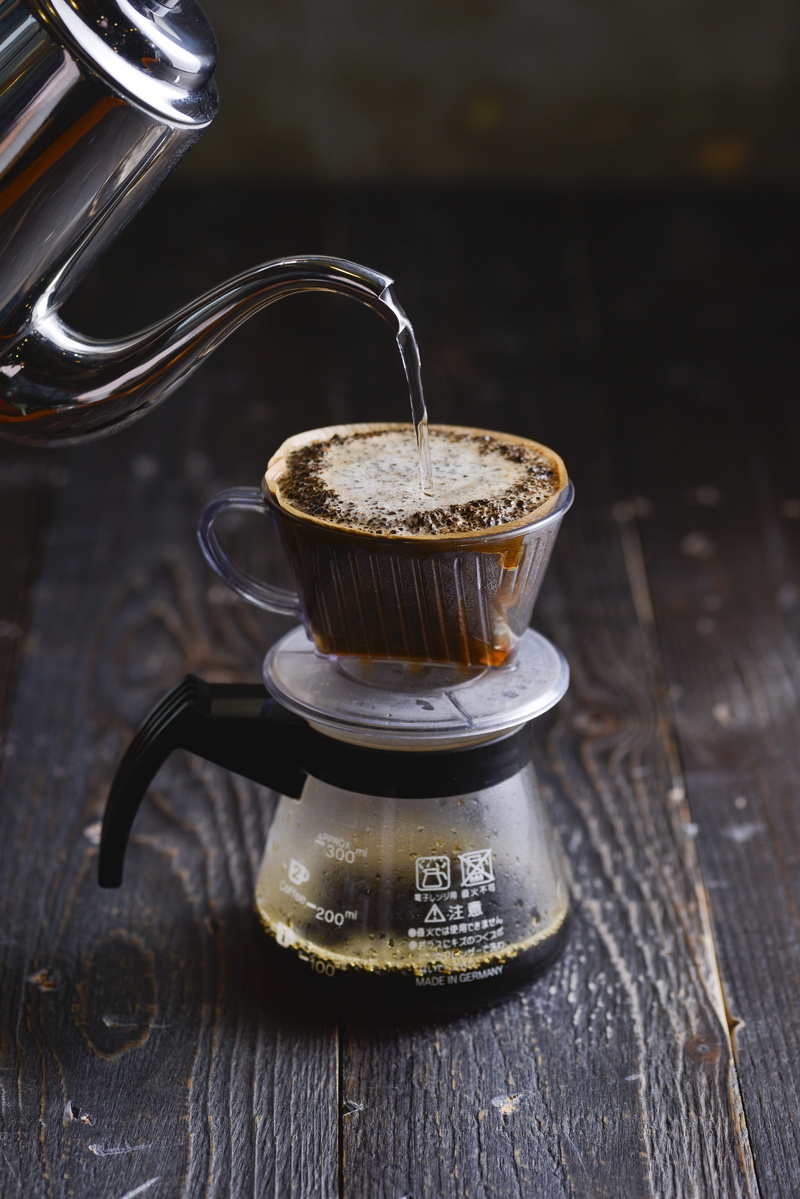 no people, wood - material, transparent, drink, kitchen utensil, freshness, table, coffee - drink, drip, food, 5K, close-up, cup, caffeine, crockery, coffee
