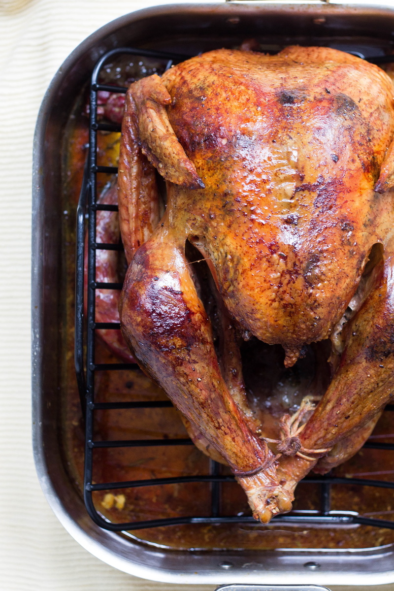 indoors, tray, dinner, thanksgiving, still life, oven roasted, wellbeing, brown, grill, ready-to-eat, meat, main dish, baking tray, holiday, rectangular