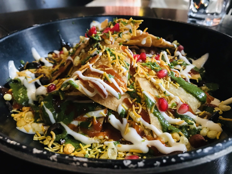 crockery, food, dinner, household equipment, noodle, meal, temptation, serving size, vermicelli, italian food, pasta, pan, vegetable, plant, kitchen utensil