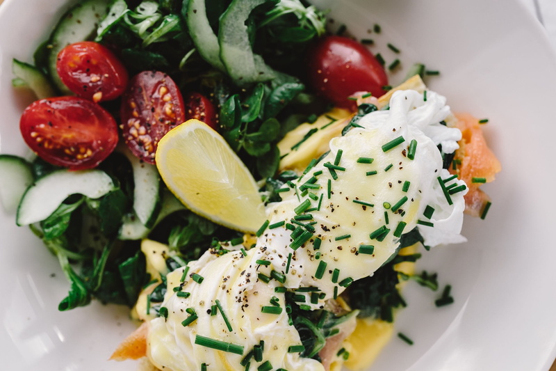 plate, ready-to-eat, vegetarian food, eggs, white, gourmet, dinner, woman, indulgence, spinach, food, close, vegetable, young, morning, crockery, lunch