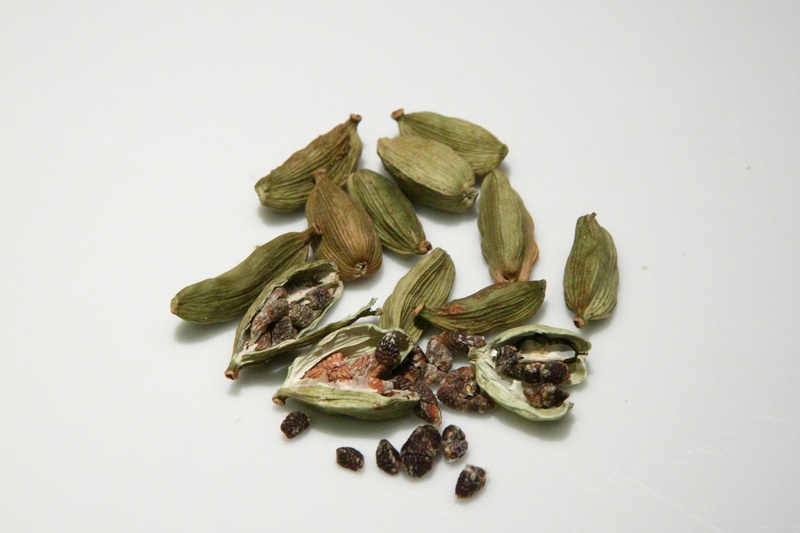 healthy eating, wellbeing, large group of objects, no people, spices, studio shot, spice, food, raw food, ingredient, cardamom, freshness, group of objects