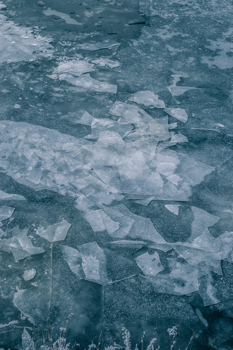 textured, burg, no people, abstract, water, cracked, broken, flake, marbled effect, day, 2K, blue, close-up, marble, winter, snow, full frame, textured effect