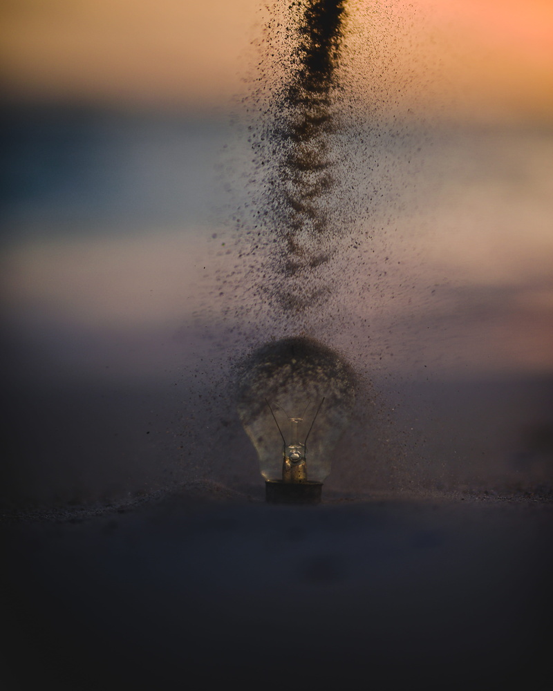 motion, outdoors, sunset, light, lighting equipment, red sky, no people, bulb, dark, sand, 4K, dawn, cover, lightbulb, architecture, environment, illuminated
