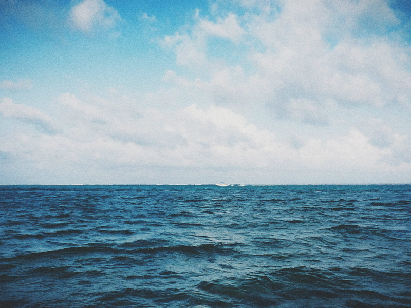 waterfront, scenics - nature, tranquil scene, rippled, horizon, nature, beauty in nature, no people, non-urban scene, blue, gulf of mexico, day, boat, tranquility