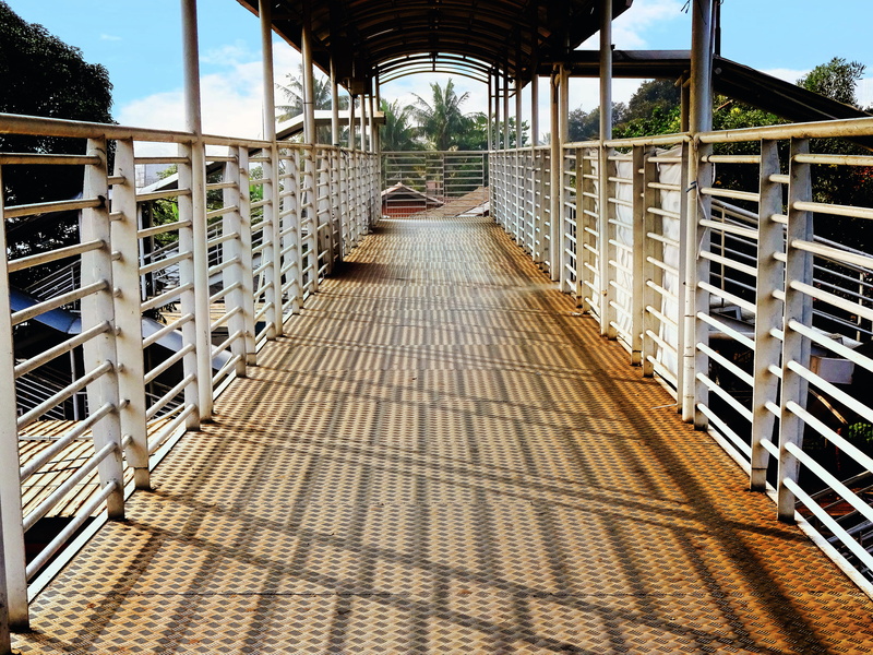 no people, outdoors, walk, good, nature, view, railing, the way forward, landscape, 4K, day, south, building exterior, sunlight, city, built structure