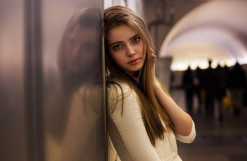 girl, hairstyle, young women, teenager, long hair, beautiful woman, hair, beautiful people, top, one person, young adult, portrait, Girls, fashion, contemplation