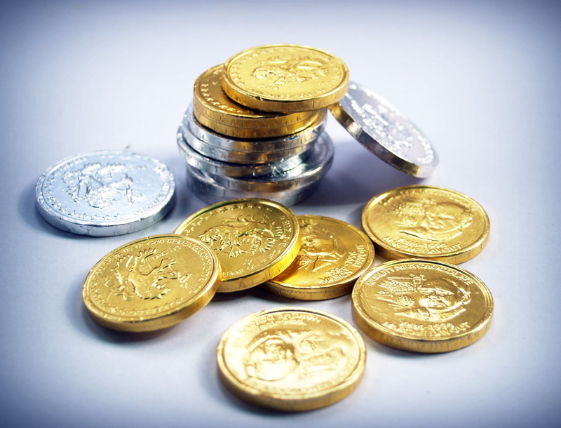 rate, salary, metal, large group of objects, finance, gold, money, blue, wealth, up, concept, currency, high angle view, income, saving, silver, golden