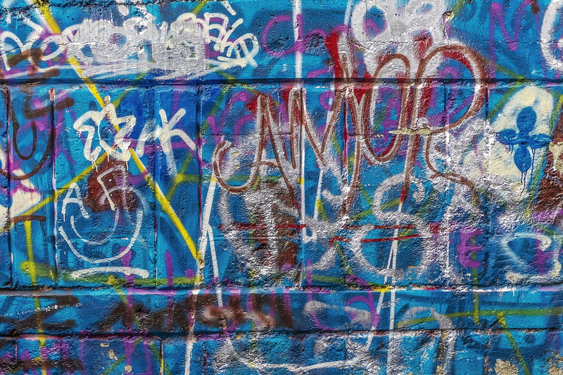 spray paint, medellin, graffiti, graffiti wall, painting, wall - building feature, urban, mural, built structure, multicolored, artistic, tagging, painted