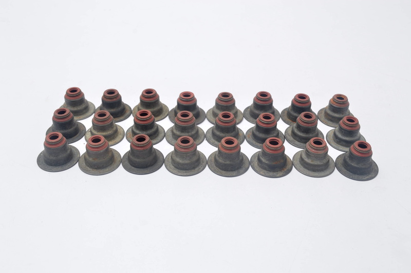 side by side, rubber valve, conformity, technology, white background, order, still life, shape, group of objects, Seals, healthcare and medicine, parts