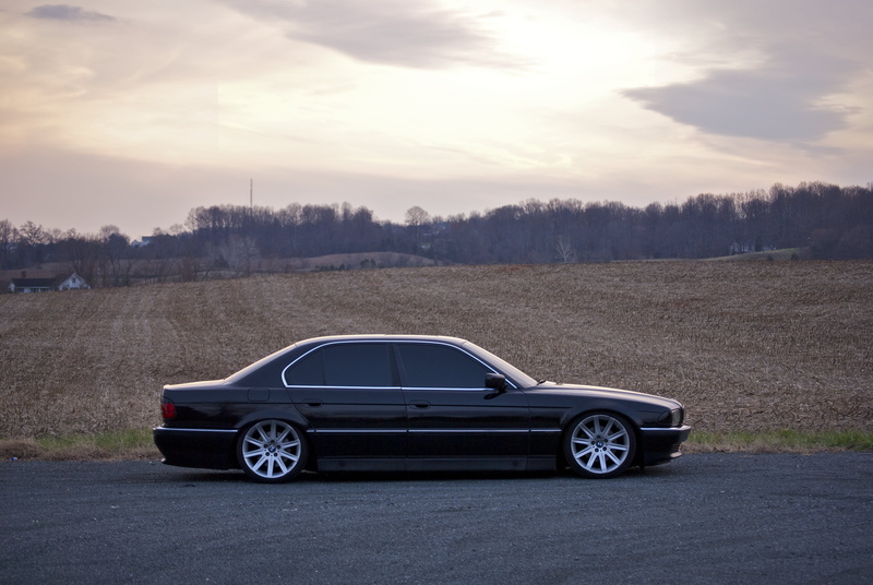 vintage Car, sky, grass, driving, outdoors, mode of Transport, E38, 740, Boomer, nostalgia, obsolete, sedan, Bimmer, cloud - sky, road, Field, collectors Car